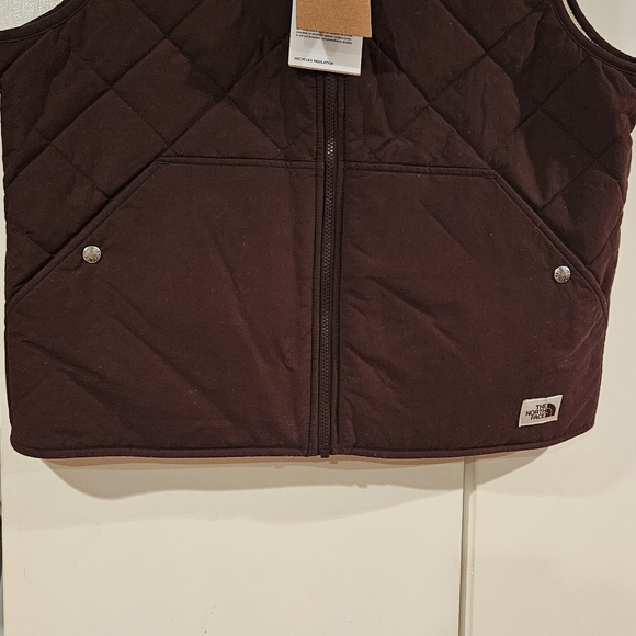 North Face Women's Reversible Vest - Picture 2 of 6